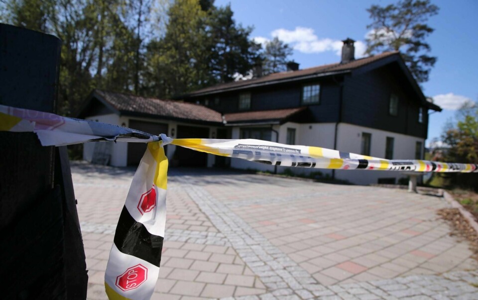 Politiet står fast ved teorien om at Hagen-familiens bolig i Sloraveien i Lørenskog er åstedet for drapet på Anne-Elisabeth Hagen.