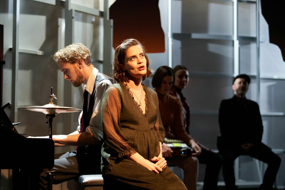 Fra Tønes-forestillingen på Rogaland Teater.