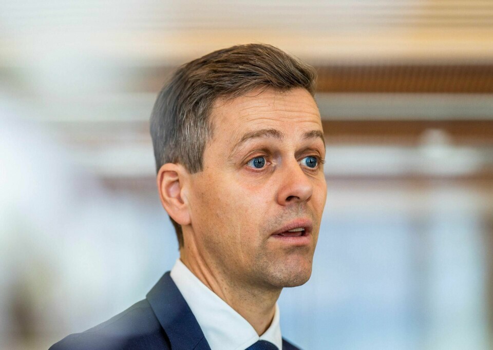 Samferdselsminister Knut Arild Hareide nekter å bygge Fornebubanen uten også å bygge en gigantisk motorvei som lokalbefolkningen i Oslo og Viken ikke vil ha, skriver Hilda Holtvedt og Sirin Stav. Foto: Håkon Mosvold Larsen/NTB scanpix