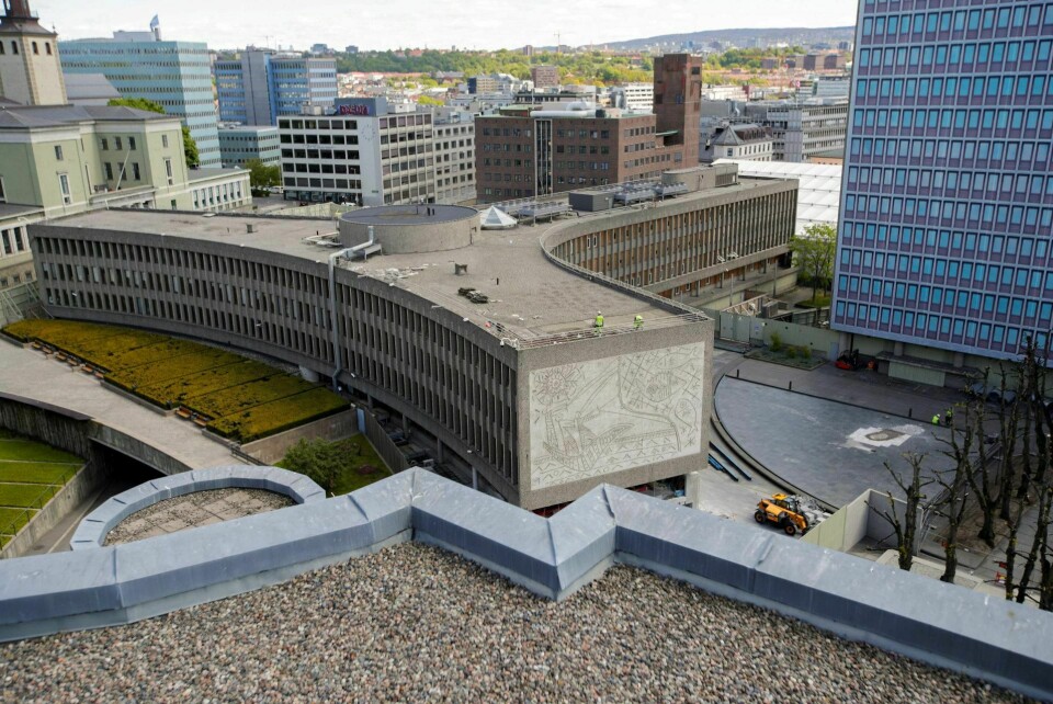 Forberedelsene til riving av Y-blokka går ufortrødent videre. Foto: Vidar Ruud/NTB scanpix