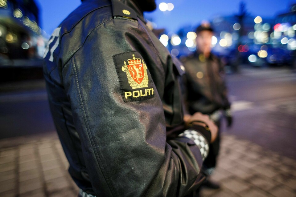Politiet måtte rykke ut etter at en 16-åring skal ha laget mye bråk på en buss i natt. Illustrasjonsfoto: NTB Scanpix
