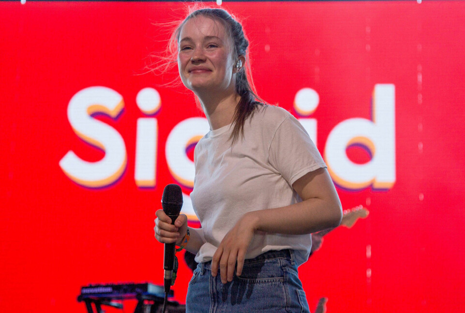 Sigrids karriere når et nytt høydepunkt når hun lørdag kommer med plate for første gang. Her på Coachella-festivalen i California forrige helg. Sigrids karriere når et nytt høydepunkt når hun lørdag kommer med plate for første gang. Her på Coachella-festivalen i California forrige helg.