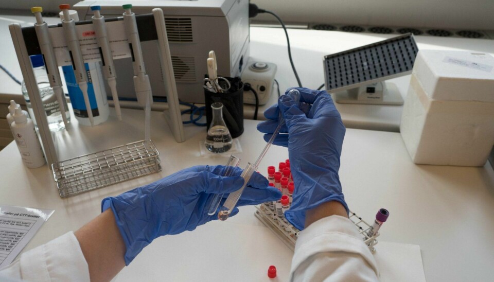 Sykehusene, Nyfødtscreeningen i Norge og NMBU Veterinærhøgskolen er blant dem som er avhengige av rask postgang for å få tilgang til biologiske prøver tidsnok til å få gjennomført analyser, før prøvene blir ødelagt. Til sammen er det snakk om et enormt antall forsendelser.