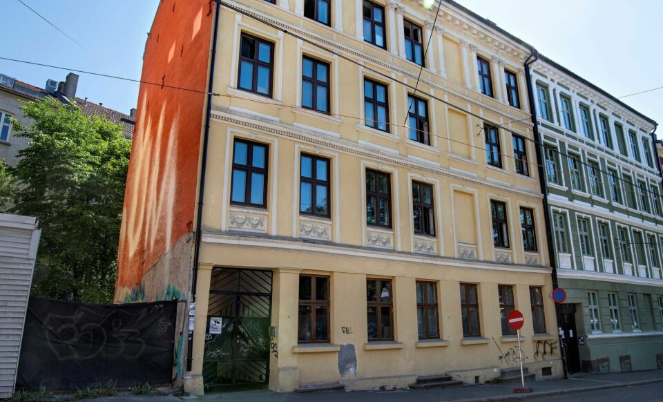 «Øvre Grünerløkka»: I denne gården i Vogts gate 17 leier Nordan Helland ut 17 rom fra 4,5 til 10 kvadratmeter.