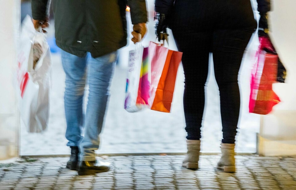 Vi nordmenn er ikke lenger fullt så optimistiske med tanke på den personlige økonomien i 2019, viser en undersøkelse. Likevel tror fortsatt et flertall av oss at det blir omtrent som det året som er gått.