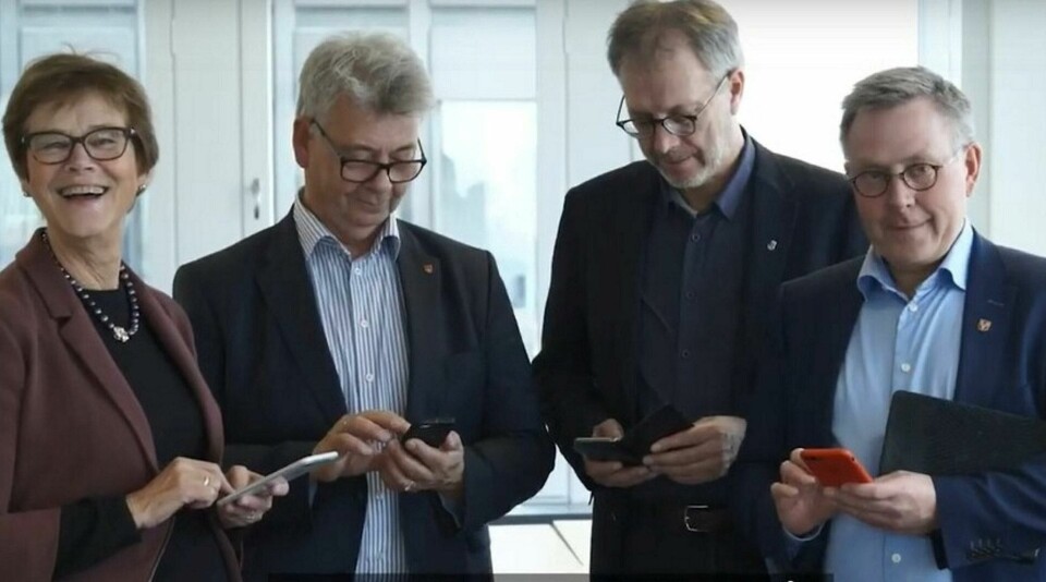 Fire rådmenn i et år til: Nåværende prosjektrådmann Elisabeth Enger tar over som rådmann for Nye Drammen 1.1.2020. Dermed er det siste år i stillingen for (f.v.) Hans Petter Christensen (Svelvik), Trond Julin (Drammen) og Truls Hvitstein (Nedre Eiker). FOTO: Skjermdump fra infofilm om ny it-løsning i Nye Drammen Fire rådmenn i et år til: Nåværende prosjektrådmann Elisabeth Enger tar over som rådmann for Nye Drammen 1.1.2020. Dermed er det siste år i stillingen for (f.v.) Hans Petter Christensen (Svelvik), Trond Julin (Drammen) og Truls Hvitstein (Nedre Eiker). FOTO: Skjermdump fra infofilm om ny it-løsning i Nye Drammen