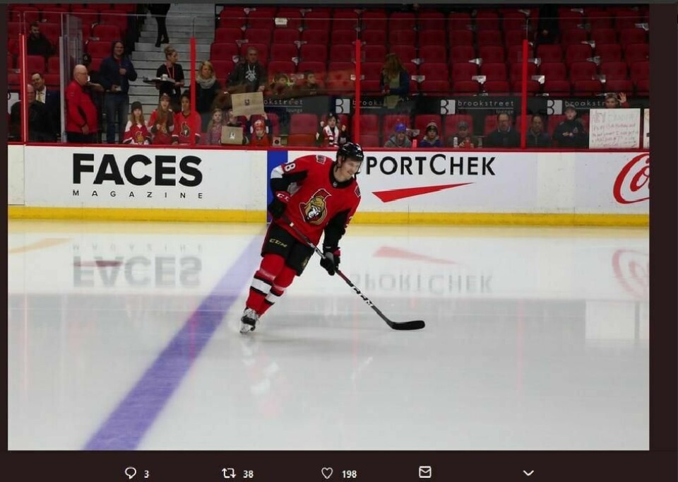 Rudolfs Balcers fikk nesten åtte minutter på isen i sin første NHL-kamp for Ottawa Senators lørdag kveld. Foto: Ottawa Senators/Twitter