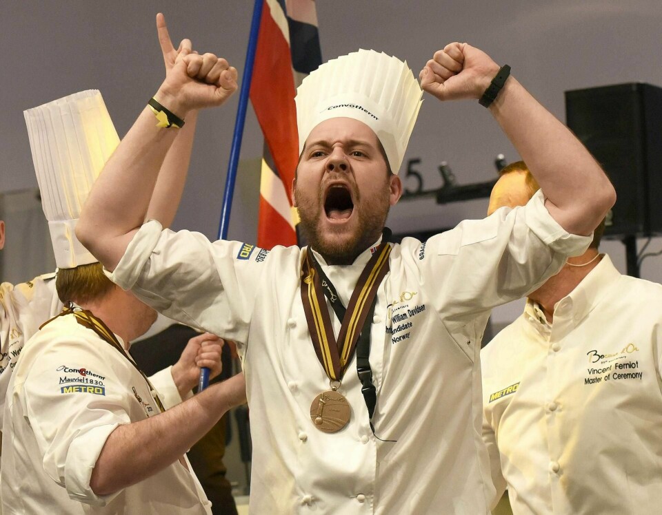 suksess: Kokken Christopher Davidsen ble trukket fram i Erna Solbergs nyttårstale som et eksempel på en suksesshistorie fra barnevernet. Davidsen vant sølv i den prestisjefylte konkurransen Bocuse d’Or og har vært åpen om sin oppvekst. FOTO: JEAN-PHILIPPE KSIAZEK/NTB SCANPIX