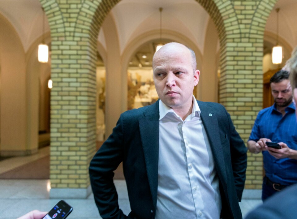 Sp-leder Trygve Slagsvold Vedum mener elite-kritikken er en kamp for arbeidsfolk, som Arbeiderpartiet burde være med på. Oslo 20181122.
Sp-leder Trygve Slagsvold Vedum etter at Hans Fredrik Grøvan, parlamentarisk nestleder og medlem i Kontroll- og konstitusjonskomiteen, orienterer om KrFs holdning i saken om objektsikring.
Foto: Gorm Kallestad / NTB scanpix