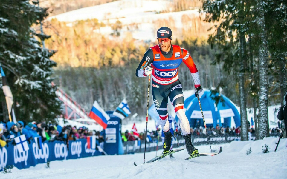 Martin Johnsrud Sundby i aksjon på søndagens 15 kilometer i Estland.