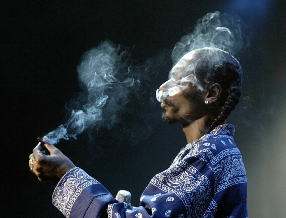Pot-pionér: Gangsterrapperen Snoop Dogg nyter en blåd - her foreviget under sin opptreden på Quartfestivalen i 2005 Alf Ove Hansen / SCANPIX