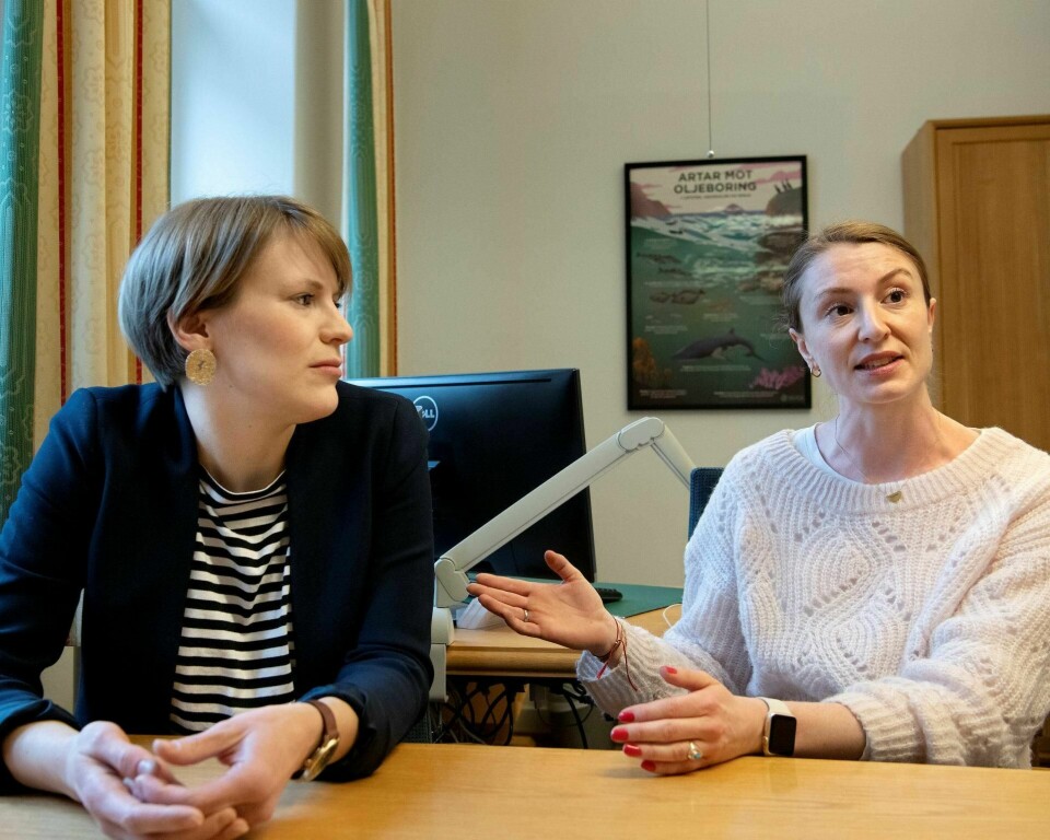 Kari Elisabeth Kaski (t.v.) er SVs finanspolitiske talsperson og ønsker å bli ny nestleder etter at Snorre Valen går av på det kommende landsmøtet. Hun har en utfordrer i stortingskollega Torgeir Knag Fylkesnes. Oslo SV-leder Sunniva Holmås Eidsvoll er klar på at partiet bør velge Kaski – ikke minst for å gjøre noe med mannsdominansen i norsk politikk.