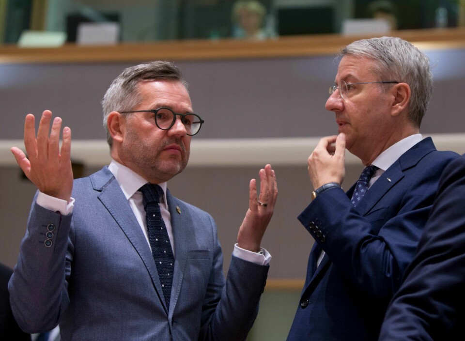 Tysklands europaminister Michael Roth sammen med sin kollega George Ciamba fra EUs formannskapsland Romania. Foto: Virginia Mayo / AP / NTB scanpix