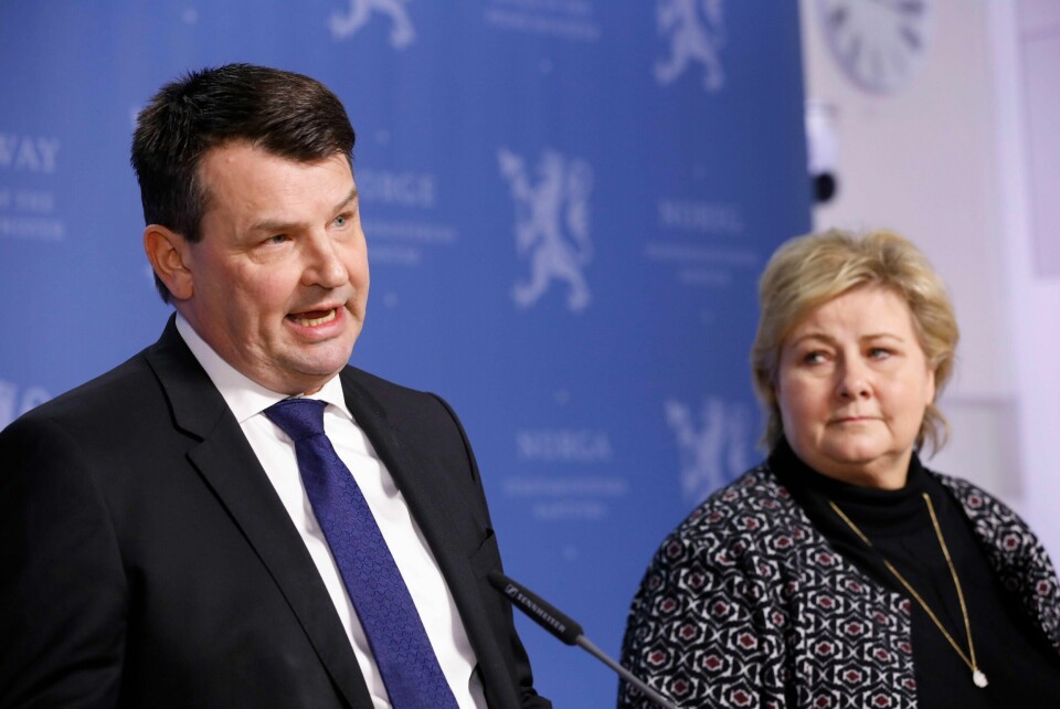 Tor Mikkel Wara og statsminister Erna Solberg på statsministerens kontor torsdag.