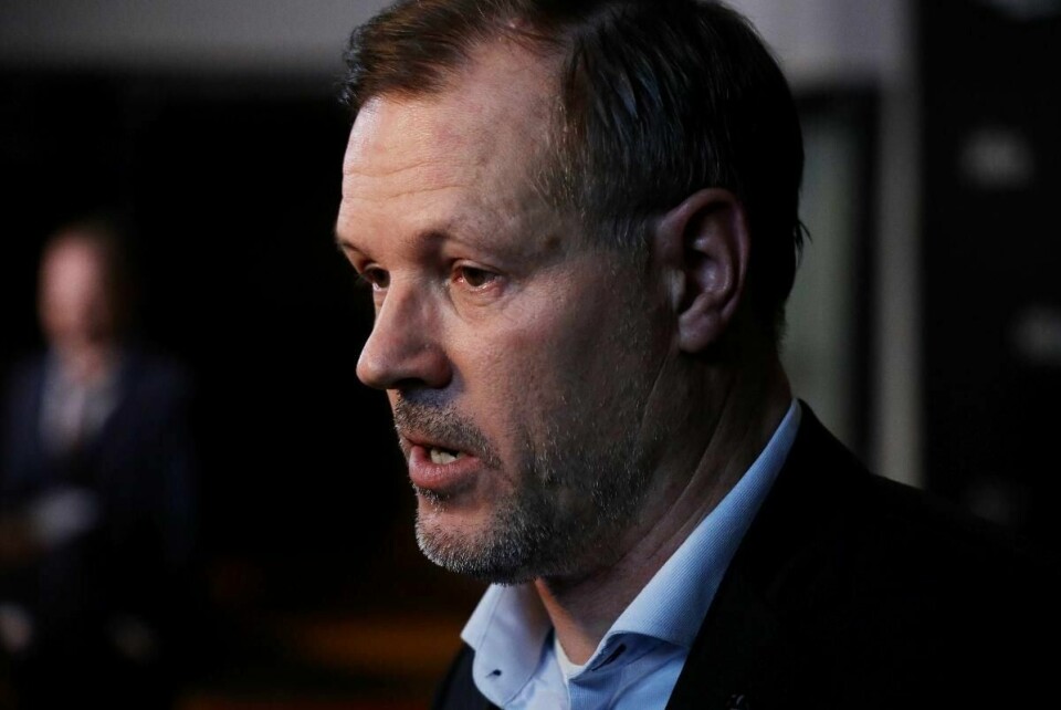 Kjetil Rekdal er fritatt fra arbeidsoppgavene sin som hovedtrener i 1.-divisjonsklubben Start.