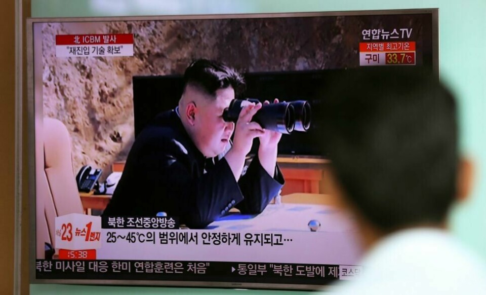 For første gang ønsker FN å forby land å skaffe seg eller bruke atomvåpen. Men Norge var fraværende. – En skam, mener Erling Borgen (innfelt), som fulgte forhandlingene i går. Her er Nord-Koreas leder Kim Jong Un.