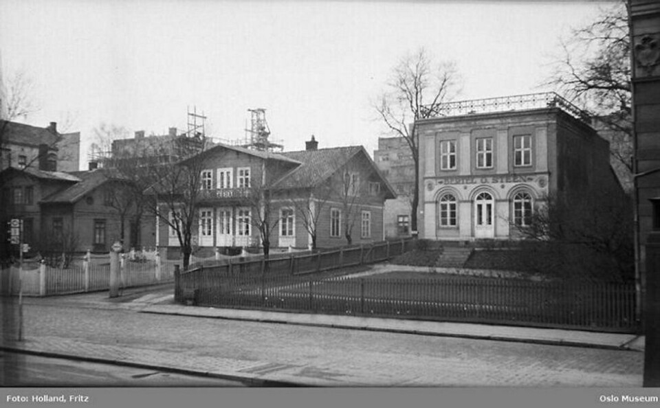 HISTORISK STRØK: Parkveien 27 blir på folkemunne kalt Bertelosten, skriver kronikkforfatterne. FOTO: FRITZ HOLLAND/DIGITALMUSEUM