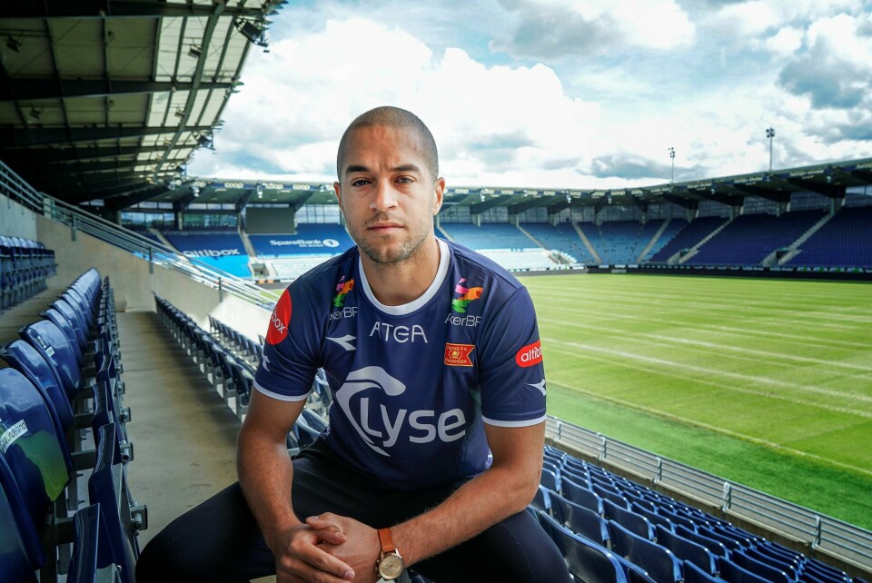 Andreas Nordvik fløy i dag inn til Stavanger for å signere på kontrakten som gjør han til Viking-spiller ut sesongen. Foto: Roy Storvik