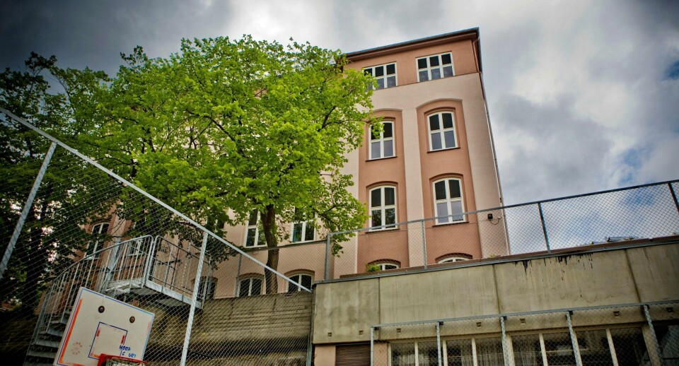 Rives: Ruseløkka skole ble byget i 1871. Til våren er den borte.