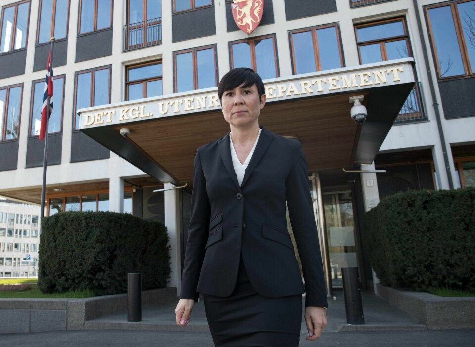 Utenriksminister Ine Eriksen Søreide kalte inn både iranske og amerikansk diplomater etter USAs likvidasjon av den iranske generalen Qasem Soleimani.