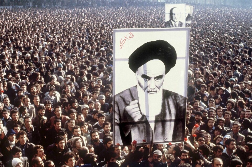 1979 var året for islamsk revolusjon i Iran. Ayatolla Khomeini kom til makten og erklærte USA som «den store satan». Foto: AFP/NTB scanpix