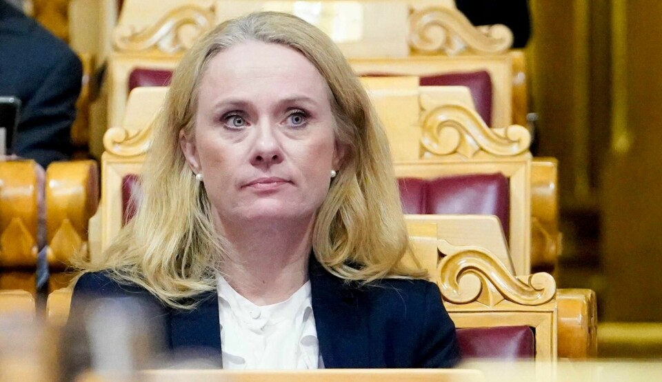 Arbeidsminister Anniken Hauglie i stortingssalen under debatten om mistillitsforslaget som Rødt fremmet mot henne. Nå stiller SV mistillitsforslag mot henne.