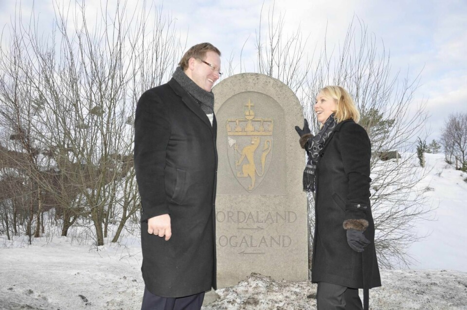 Det er snart ti år siden daværende ordfører Leif Johan Sevland (H) og daværende byrådsleder Monica Mæland (H) signerte samarbeidsavtalen mellom Stavanger og Bergen på fylkesgrensen. Foto: Øyvind Jacobsen