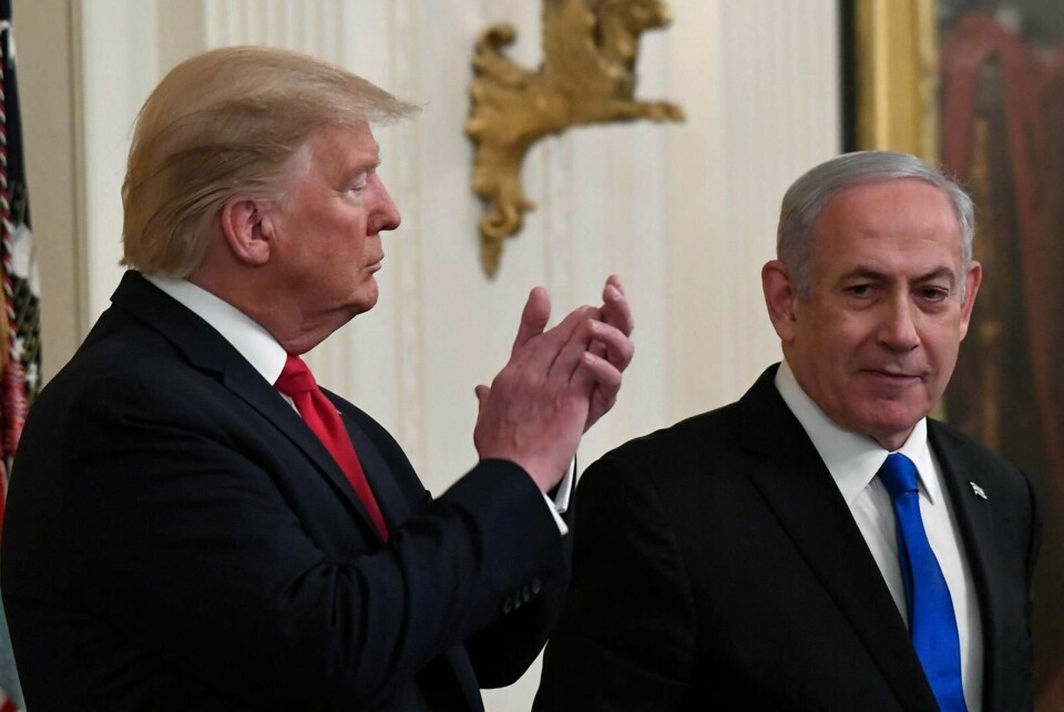 USAs president Donald Trump har omsider lansert sin plan for fred i Midtøsten. Israels statsminister Benjamin Netanyahu var sammen med Trump da planen ble offentliggjort i Det hvite hus tirsdag. Foto: Susan Walsh/NTB scanpix