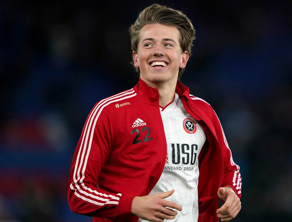 Sander Berge ble stående lenge på Selhurst Park i London da han ble hedret av supporterne.