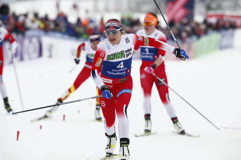 Maiken Caspersen Falla under sprint finaler fri teknikk under NM på ski .