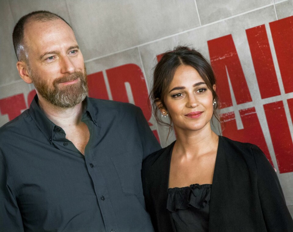 Regissør Roar Uthaug, her med «Tomb Raider»-stjernen Alicia Vikander. STOCKHOLM , SVERIGE 20180308.
Alicia Vikander och regissören Roar Uthaug i Sverige för att prata med media om filmen Tomb Raider.
Foto: Claudio Bresciani/TT / NTB scanpix