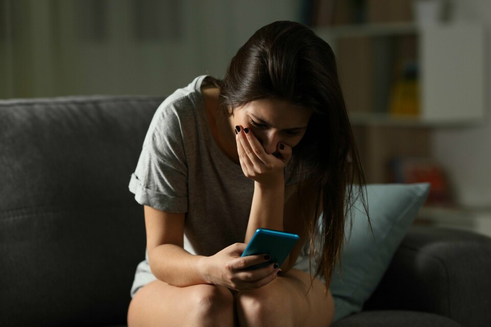 Ungdom frykter mest å bli overvåket og bli utsatt for ulovlig bildespredning på nett.