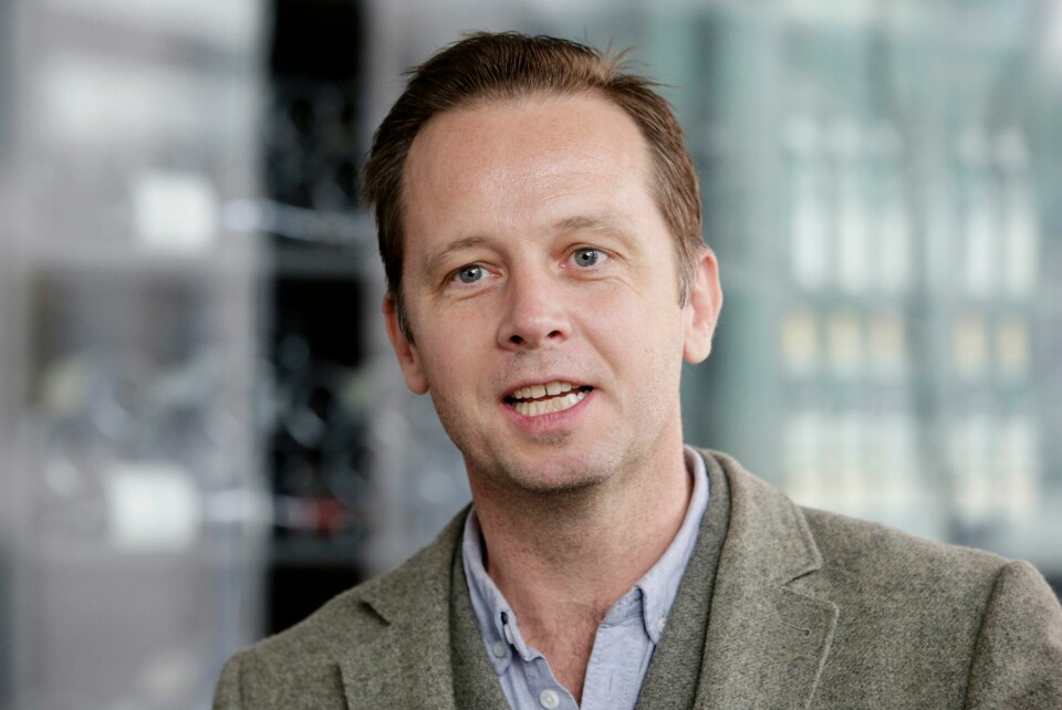 Oslo 20160411.
Kokk og forfatter Andreas Viestad under lanseringen av Postens nye frimerker der mat fra Hurtigruten og restaurant Maaemo er motiver.
Foto: Håkon Mosvold Larsen / NTB scanpix Oslo 20160411.
Kokk og forfatter Andreas Viestad under lanseringen av Postens nye frimerker der mat fra Hurtigruten og restaurant Maaemo er motiver.
Foto: Håkon Mosvold Larsen / NTB scanpix