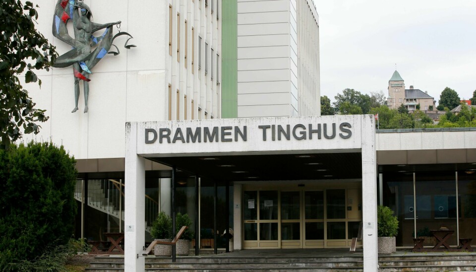 To menn møter mandag i Drammen tingrett, blant annet tiltalt for frihetsberøvelse av en 14 år gammel gutt i byen i august i fjor. Foto: Lise Åserud / NTB scanpix