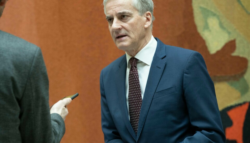 Arbeiderpartiets leder Jonas Gahr Støre leder Stortingets arbeid med den nye krisefullmaktsloven.