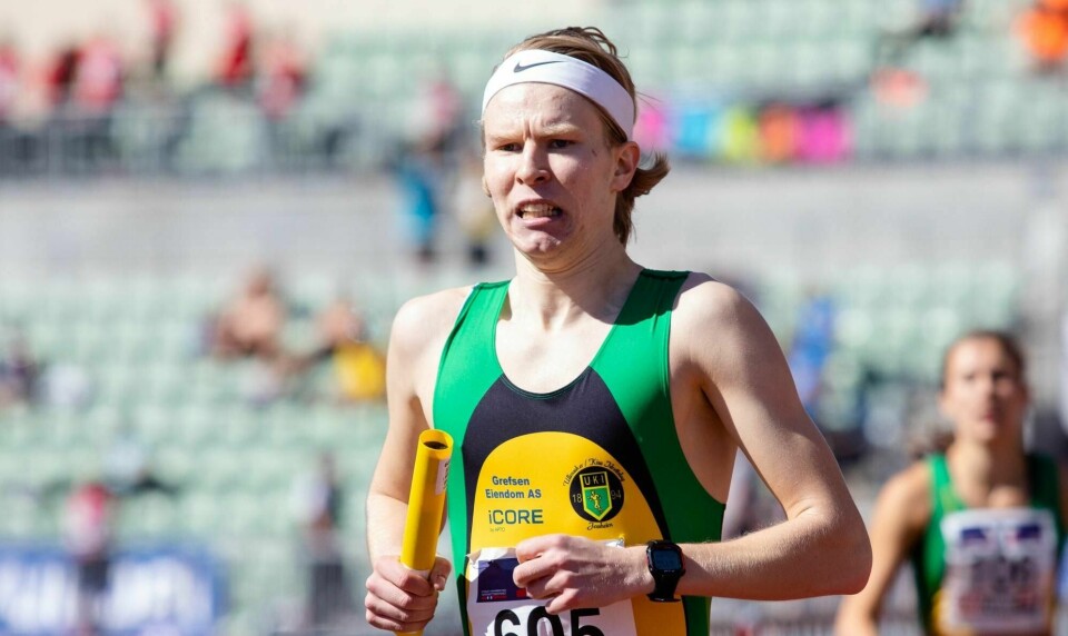 Håkon Hanssønn Jakobsen løper Ullensaker/Kisa IL Friidrett inn til tredjeplass i klassen menn elite på Bislett stadion under Holmenkollstafetten 2018. Årets utgave er avlyst.