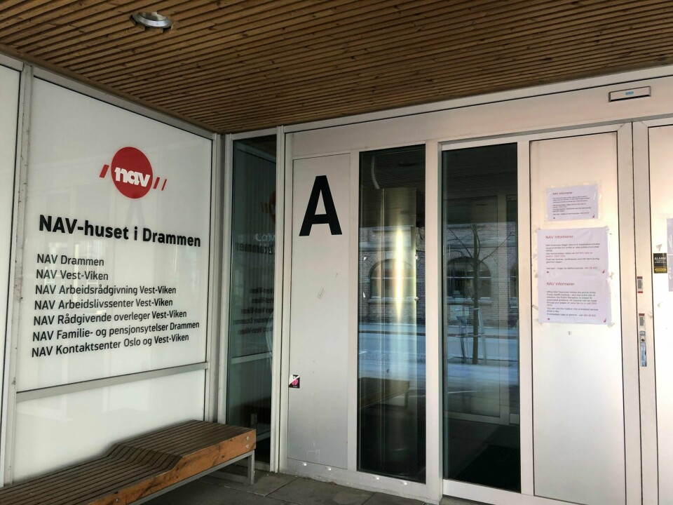 Dagpengene regnes ut ifra inntekten din det siste året, eller lønnet arbeid fra de siste 36 månedene, avhengig av hva som gir høyeste utbetaling.