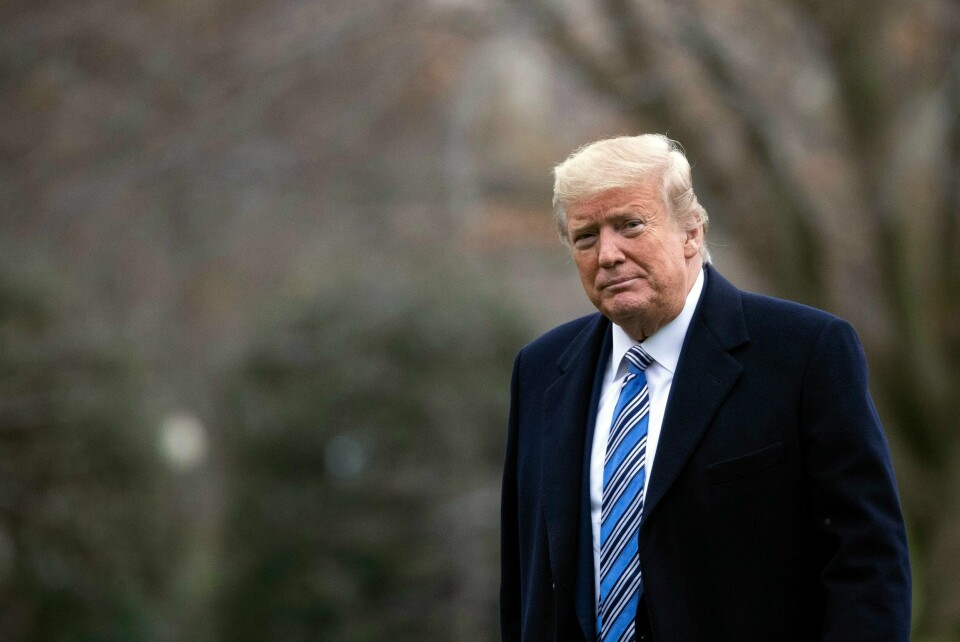President Donald Trump avgjorde lørdag at New York og områdene rundt ikke skal settes i karantene, men få strenge reiseråd som skal hindre at koronasmitte sprer seg byen og videre ut over landet. Foto: Alex Brandon / AP / NTB scanpix