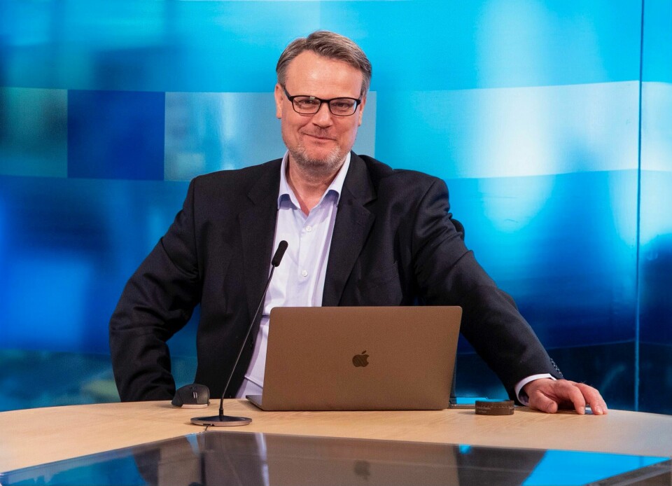 Hallvard Sandberg i NRK, har blitt kringkastingens Covid-19 ansikt utad. Hallvard Sandberg i NRK, har blitt kringkastingens Covid-19 ansikt utad.