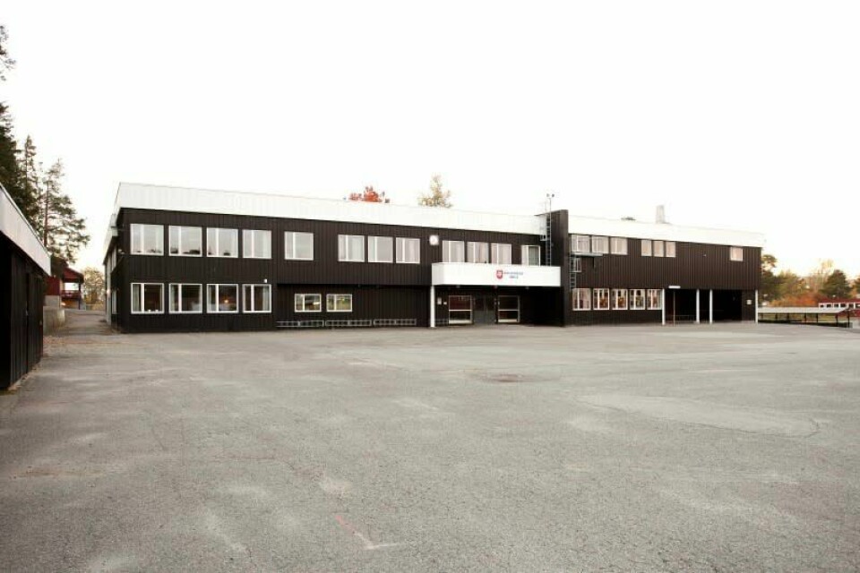 Hallingdal skole, der avdelingen Hundremeterskogen holder til. Hallingdal skole, der avdelingen Hundremeterskogen holder til.
