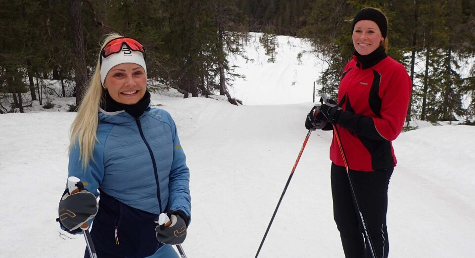 Mia Helene Mathisen og Jeanett Bugge Rydgren på skitur i Øyvassrunden på Vestskauen mellom Sande og Drammen. Mia Helene Mathisen og Jeanett Bugge Rydgren på skitur i Øyvassrunden på Vestskauen mellom Sande og Drammen.