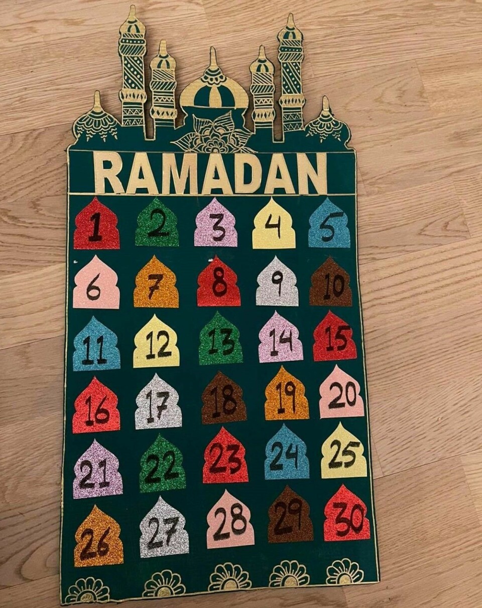 Med hjelp fra sin svigerinne, lagde Friha Iqbal ramadankalender for barna sine. Ramadankalender