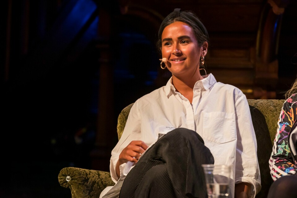 Nora Ibrahim, styremedlem i Oslo filmfond og tidligere redaksjonssjef i NRK P3. Her under presentasjonen av kandidatene til Årets talent under Medienettverkets høstkonferanse 2018. Nora Ibrahim, styremedlem i Oslo filmfond og tidligere redaksjonssjef i NRK P3. Her under presentasjonen av kandidatene til Årets talent under Medienettverkets høstkonferanse 2018.