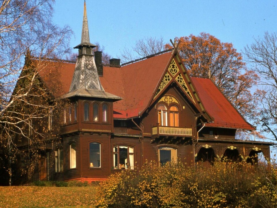 Villa Ekeli fra 1880-årene ble revet for nøyaktig 40 år siden. Tomta hadde blitt regulert for industri - Protan & Fagertun skulle utvide. Men det kom aldri noe nytt bygg. Villa Ekeli på Nøste