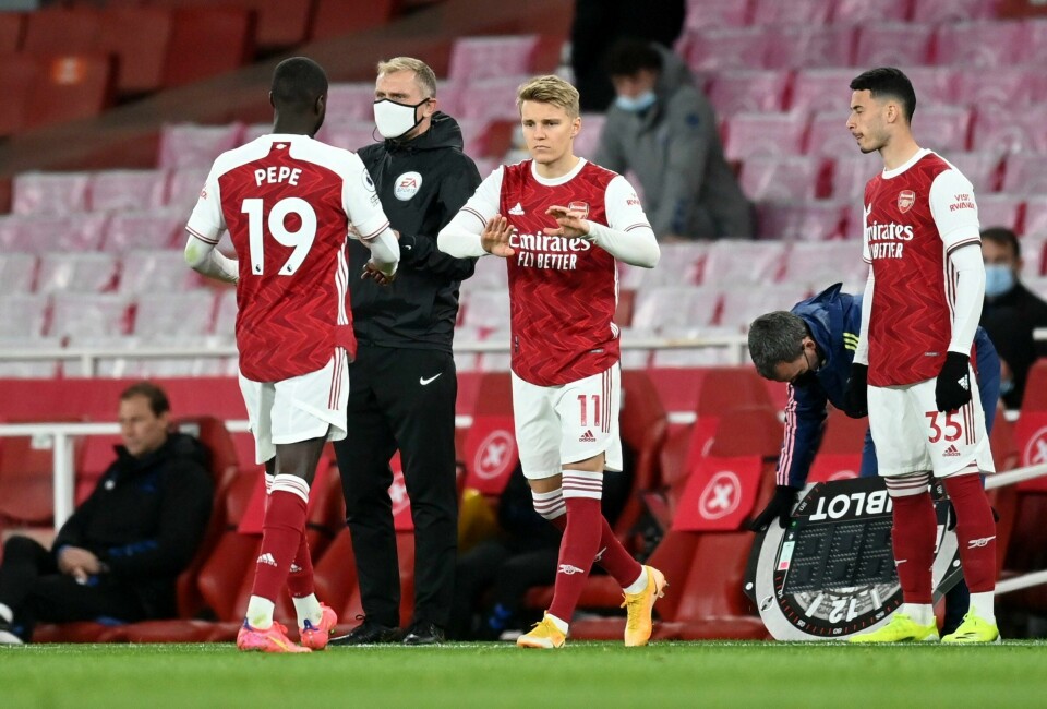 Martin Ødegaard kom inn mot slutten av kampen for Arsenal, men kunne ikke forhindre nok et hjemmetap. Martin Ødegaard kom inn mot slutten av kampen for Arsenal, men kunne ikke forhindre nok et hjemmetap.