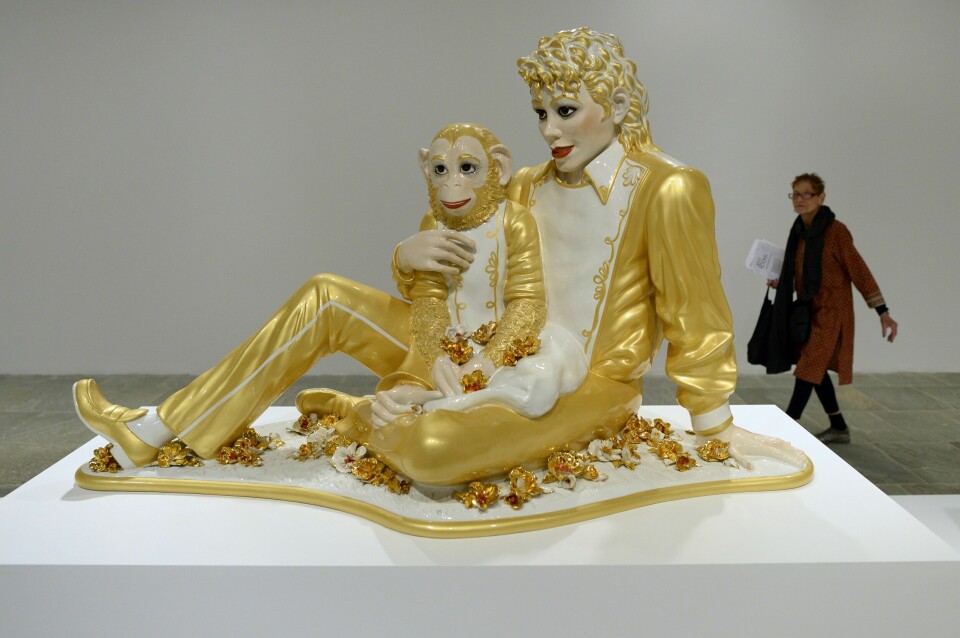 Jeff Koons «Michael Jackson and Bubbles» Jeff Koons «Michael Jackson and Bubbles»