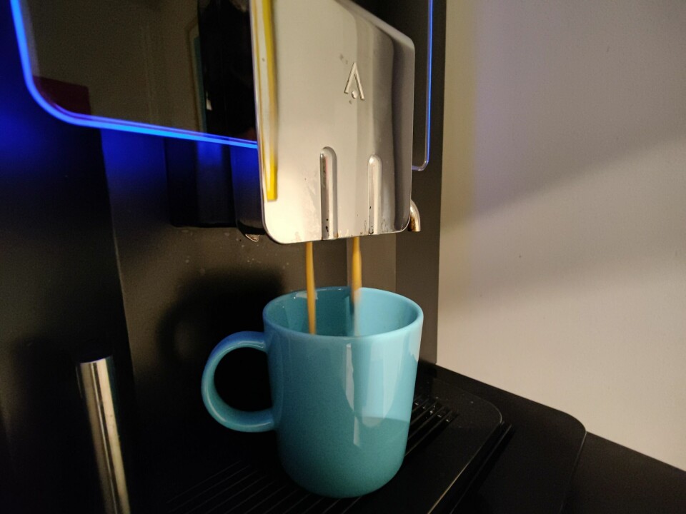 Her leverer en Waterlogic-maskin nytrakta kaffe i Oslo kommunes lokaler. Waterlogic-kaffemaskin