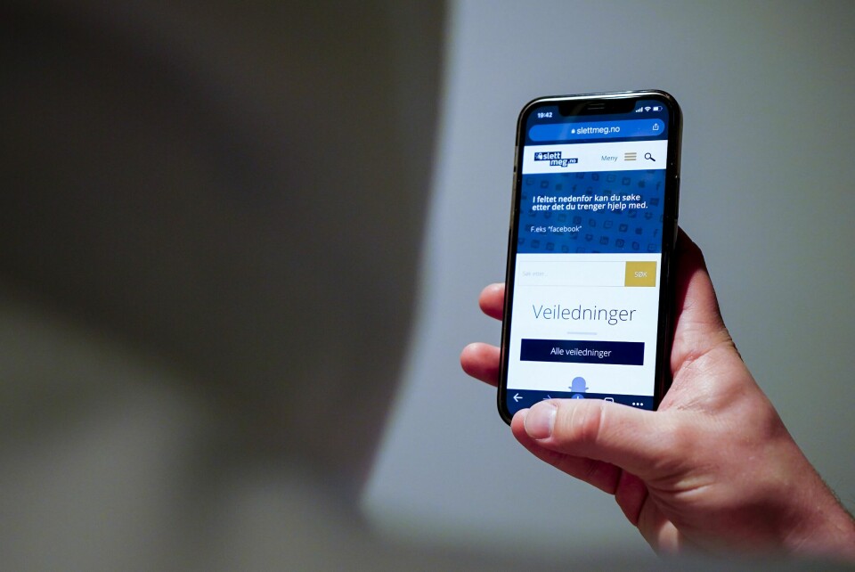 Slettmeg.no er en gratis råd – og veiledningstjeneste for dem som føler seg krenket på nett. De får nå henvendelser fra personer som opplever at søknader til Google og Facebook om sletting ikke blir besvart. Slettmeg.no er en gratis råd – og veiledningstjeneste for dem som føler seg krenket på nett. De får nå henvendelser fra personer som opplever at søknader til Google og Facebook om sletting ikke blir besvart. Foto: Lise Åserud / NTB