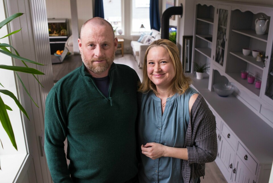 Erik Schjøtt-Waaler (43) sa opp en fast jobb i staten for å bli fosterfar. Nå undres han over de svake rettighetene fosterforeldre har. Erik Schjøtt-Waaler (43) sa opp en fast jobb i staten for å bli fosterfar. Nå undres han over de svake rettighetene fosterforeldre har.