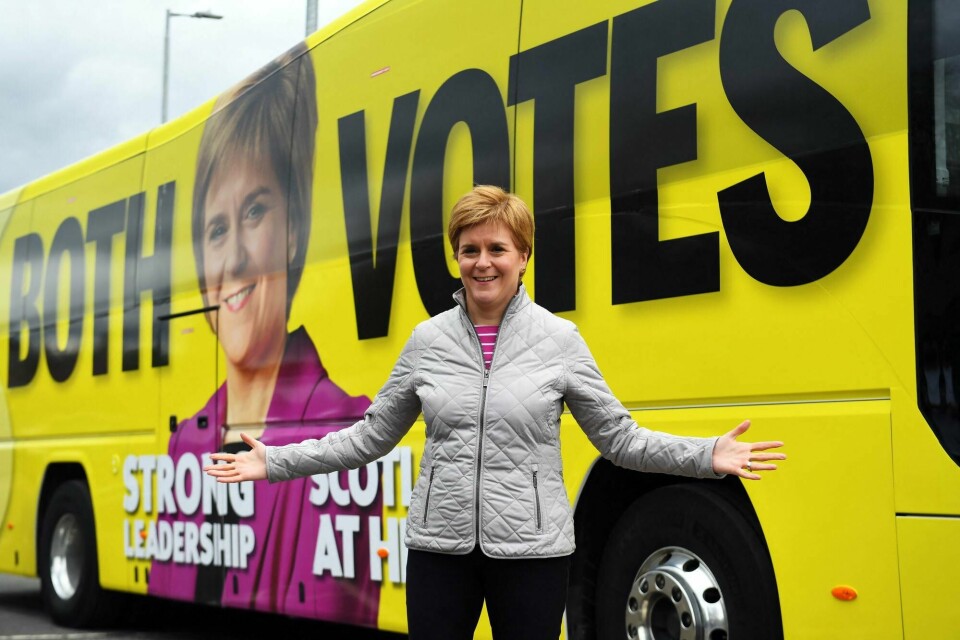 Skottlands førsteminister Nicola Sturgeon håper det skotske valget torsdag 6. mai skal gi dyttet som trengs for en ny folkeavstemning for uavhengighet. Skottlands førsteminister Nicola Sturgeon håper det skotske valget torsdag 6. mai skal gi dyttet som trengs for en ny folkeavstemning for uavhengighet.